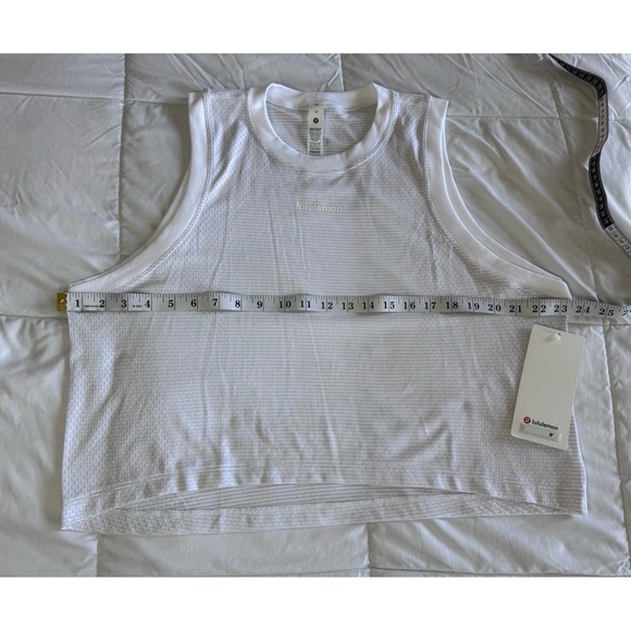 Lululemon SWIFTLY HIGH LOW CROPPED TANK TOP WHITE SIZE 12 Word Logo NWT - Picture 3 of 9